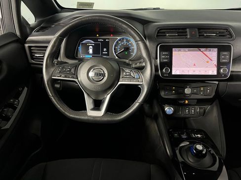 Used 2022 Nissan Leaf SV Plus image 13
