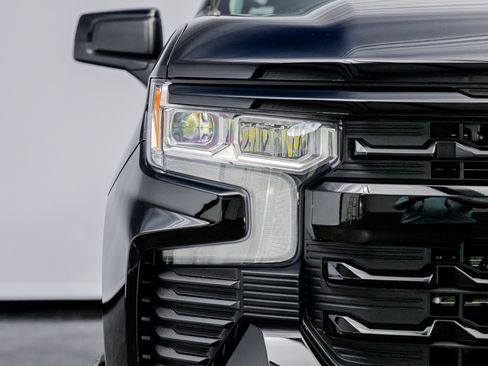 Used 2024 Chevrolet Silverado 1500 RST image 3