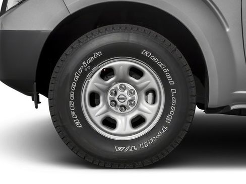 Used 2018 Nissan Frontier S image 14