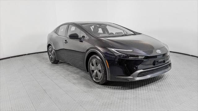 Used 2024 Toyota Prius LE FWD image 11