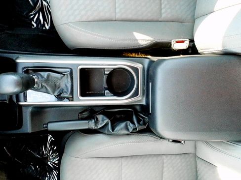 Used 2020 Toyota Tacoma SR5 w/ Technology Package image 24