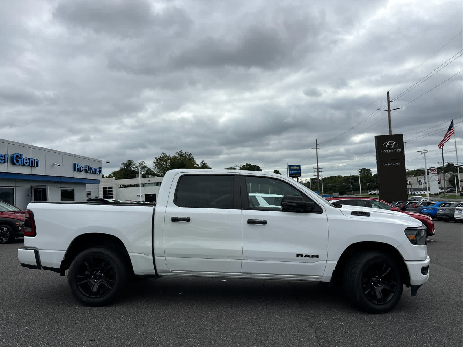 Used 2023 RAM 1500 Big Horn AWD/4WD image 3