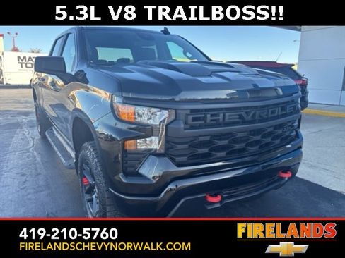 Certified 2024 Chevrolet Silverado 1500 Custom Trail Boss w/ Dark Appearance Package image 1
