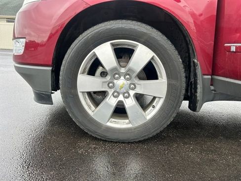 Used 2010 Chevrolet Traverse LTZ image 28