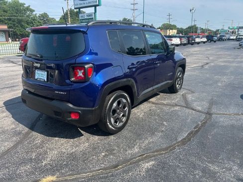 Used 2017 Jeep Renegade Sport w/ Power & Air Group FWD image 4