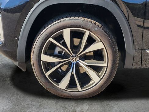 New 2025 Volkswagen Atlas Cross Sport SEL Premium R-Line AWD/4WD image 21
