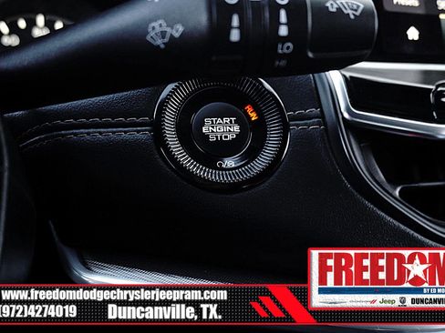 Certified 2023 Jeep Compass Limited image 33