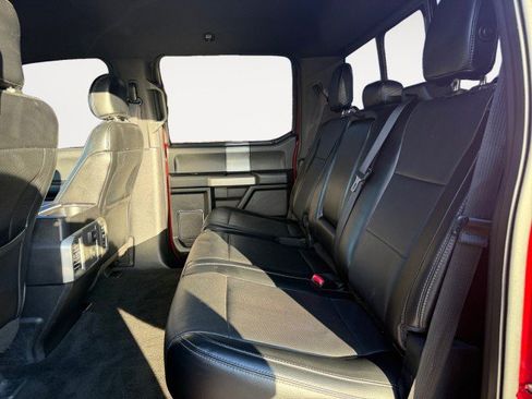 Used 2015 Ford F150 Lariat image 12