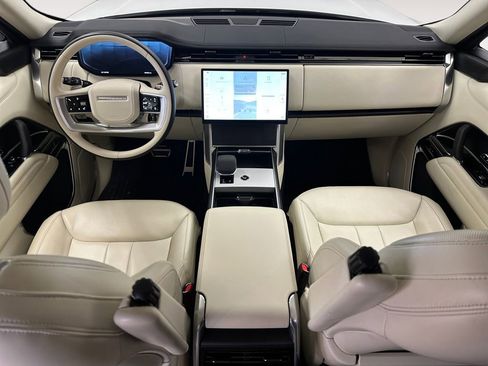Used 2024 Land Rover Range Rover Long Wheelbase SE AWD/4WD image 10