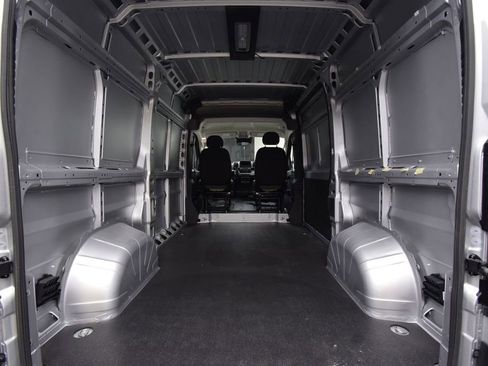 New 2026 RAM ProMaster 3500 w/ Convenience Group image 36