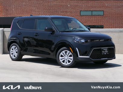 New 2025 Kia Soul LX