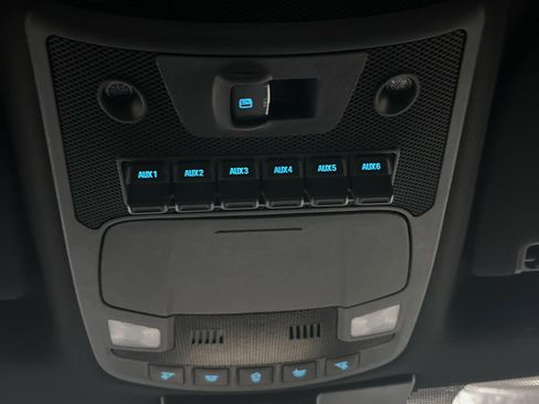 Used 2022 Ford F350 Platinum w/ FX4 Off-Road Package image 20