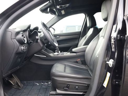 Used 2023 Alfa Romeo Stelvio Ti w/ Active Assist Plus Package image 11