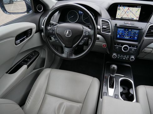 Used 2018 Acura RDX w/ Tech & AcuraWatch Plus Pkg image 9