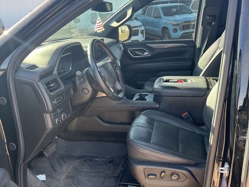 Used 2024 Chevrolet Suburban RST w/ Luxury Package image 12