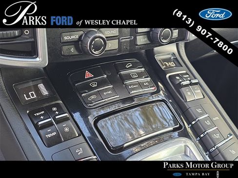 Used 2015 Porsche Cayenne S image 24