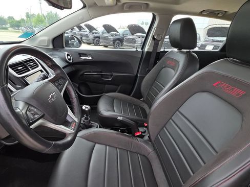 Used 2018 Chevrolet Sonic Premier FWD image 11