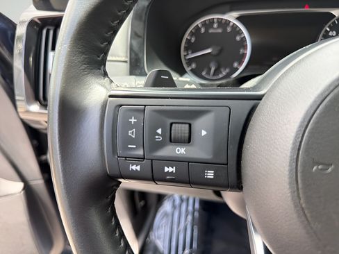 Certified 2024 Nissan Pathfinder SV FWD image 56