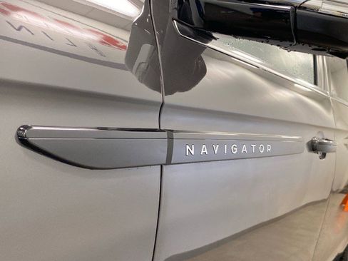 New 2026 Lincoln Navigator L Black Label image 18