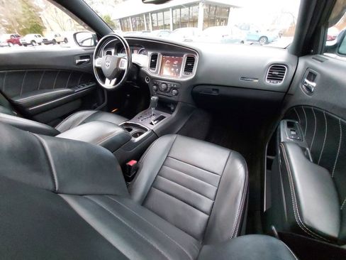 Used 2014 Dodge Charger R/T image 11