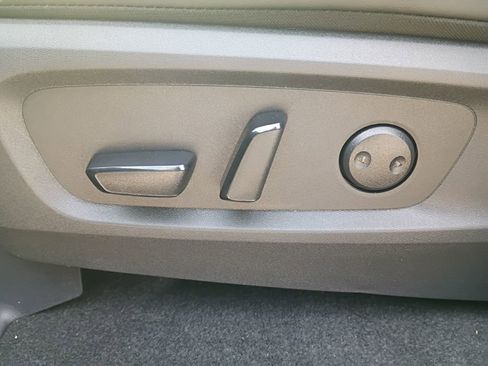 New 2026 Nissan Pathfinder Platinum image 29