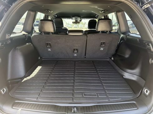 Used 2025 Jeep Grand Cherokee Limited w/ Trailer Tow Package RWD image 11