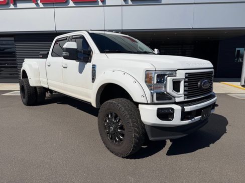 Used 2020 Ford F350 Lariat w/ Lariat Ultimate Package AWD/4WD image 8