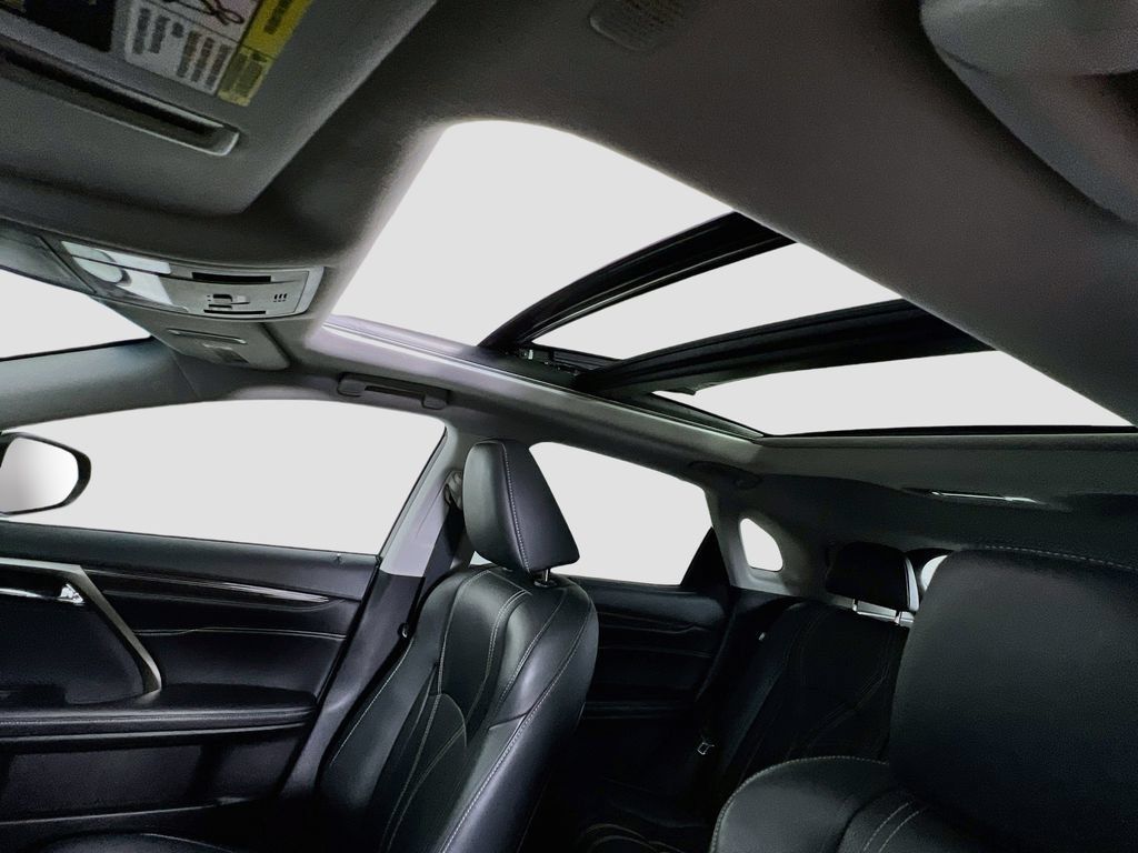 Used 2019 Lexus RX 450h AWD image 21
