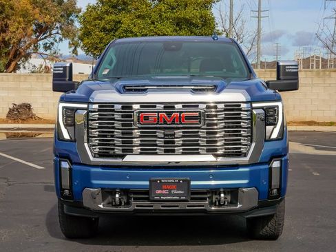 New 2025 GMC Sierra 2500 Denali w/ Technology Package image 4