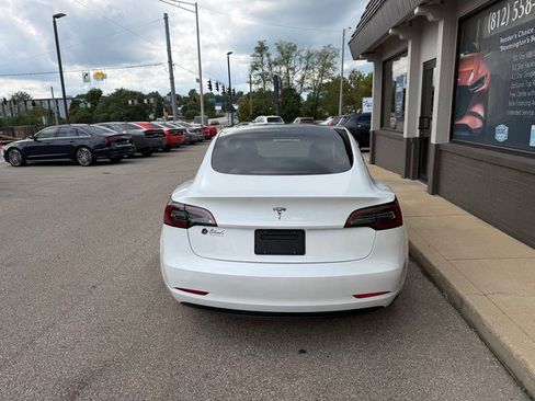 Used 2023 Tesla Model 3 Standard Range RWD image 4