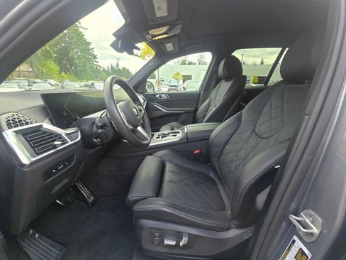 Used 2026 BMW X5 xDrive40i w/ M Sport Package AWD/4WD image 21