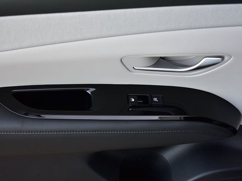 New 2026 Hyundai Tucson Limited image 23