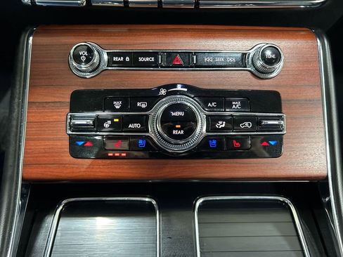 Certified 2023 Lincoln Aviator Reserve w/ Elements Package Plus image 20