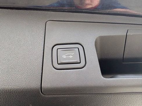 Used 2024 Cadillac XT5 Sportv image 33