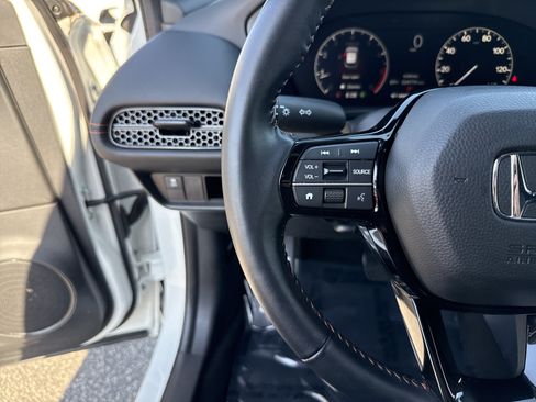 Certified 2025 Honda HR-V Sport image 19