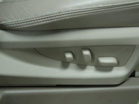 Used 2018 GMC Yukon Denali image 12