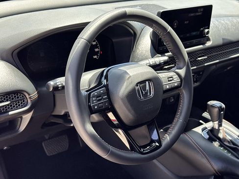 Certified 2025 Honda HR-V Sport image 3