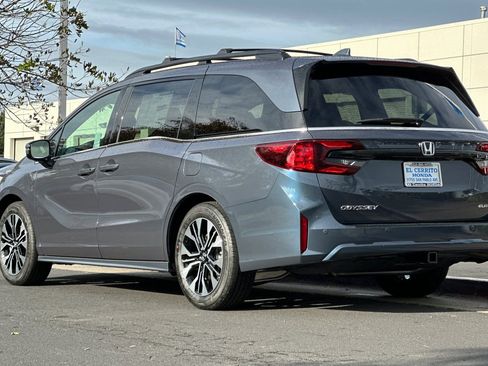 New 2026 Honda Odyssey Elite image 5