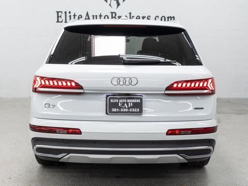 Used 2023 Audi Q7 2.0T Premium w/ Convenience Package AWD/4WD image 4