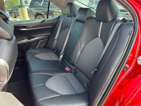 Used 2023 Toyota Camry SE FWD image 17