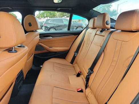 Used 2020 BMW 530e xDrive 530e xDrive iPerformance w/ Premium Package image 12