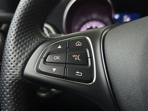 Used 2019 Mercedes-Benz GLC 300 image 20