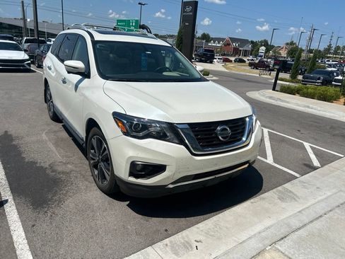 Used 2019 Nissan Pathfinder Platinum FWD image 7
