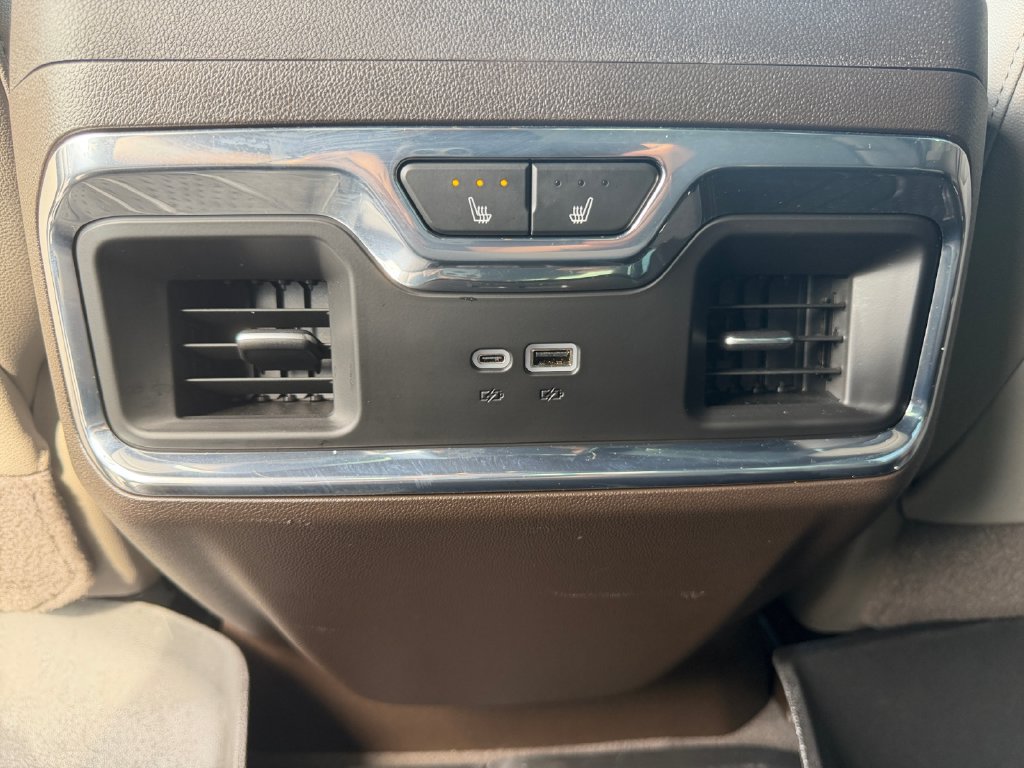 Used 2025 Chevrolet Silverado 1500 LTZ w/ Technology Package AWD/4WD image 18