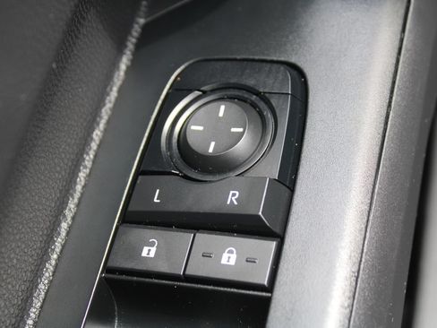 Used 2024 Toyota Tacoma TRD Sport AWD/4WD image 27