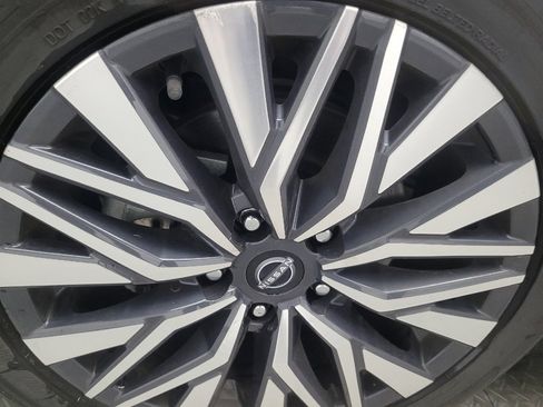 Used 2024 Nissan Altima 2.5 SV image 31