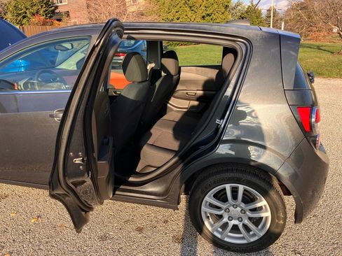 Used 2016 Chevrolet Sonic LT w/ Fun and Sun Package image 10