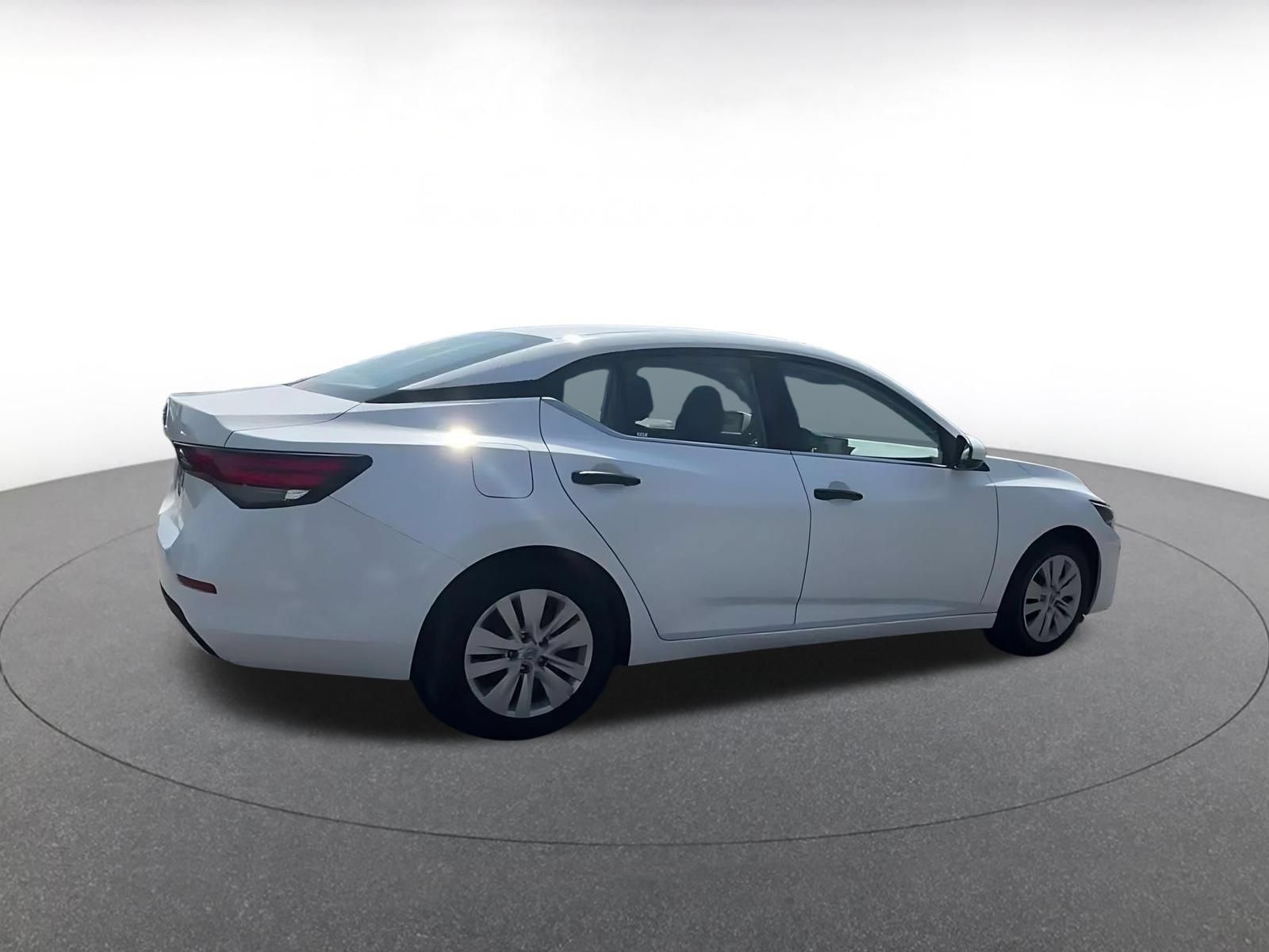 Used 2025 Nissan Sentra S FWD image 14