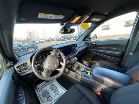 Used 2023 Dodge Durango GT AWD/4WD image 16
