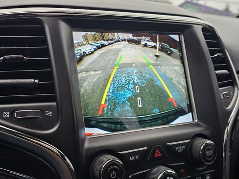 Used 2018 Jeep Grand Cherokee High Altitude image 21